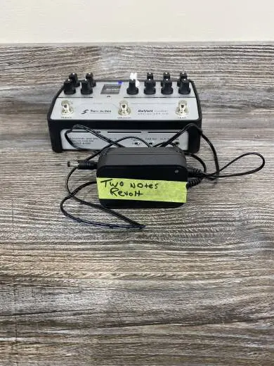 Two Notes - TNREVOLTG 2